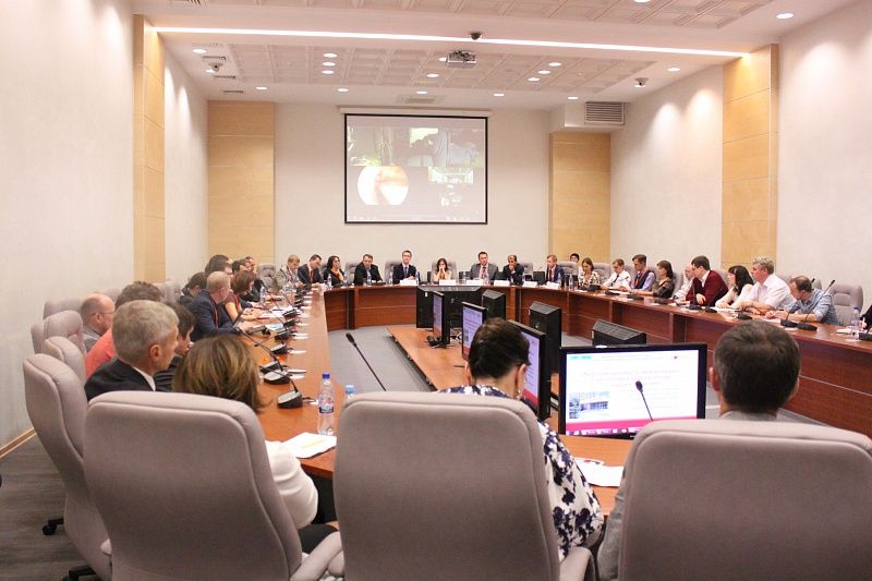 Тюменский кардиоцентр представил уникальные научные разработки на форуме "ИНФОТЕХ-2015"