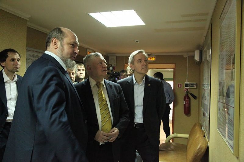 Депутат Госдумы РФ, 16-кратный Чемпион мира по шахматам Анатолий Карпов посетил Тюменский кардиоцентр