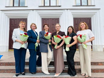 Специалистов Кардиоцентра отметили наградами областной Думы